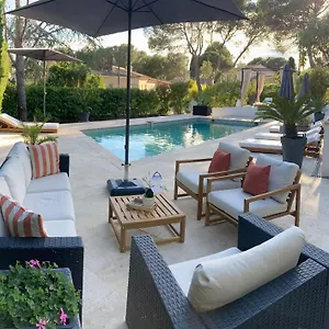 A L'etage Avec Piscine Proche Bord De Mer Ferienhaus